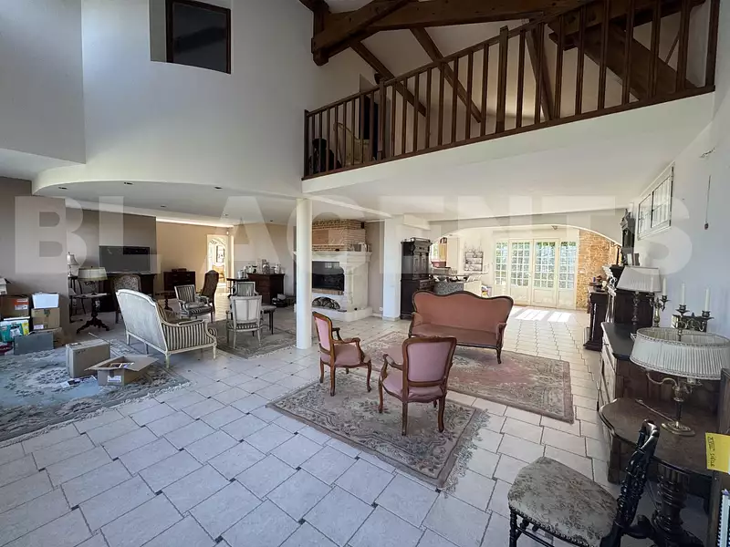 Maison, 300 m²