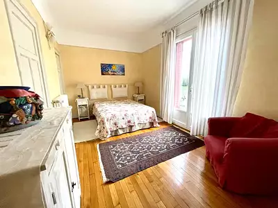 Maison, 225 m²