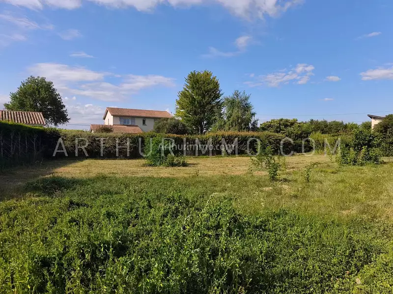 Terrain, 1 098 m²