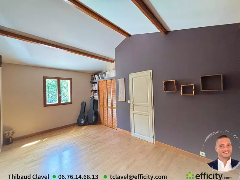 Maison, 215 m²