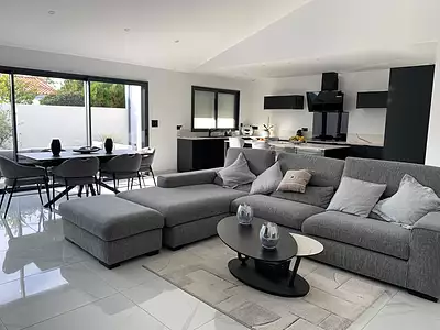 Maison, 165 m²