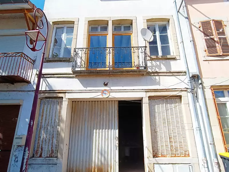 Immeuble, 331 m²