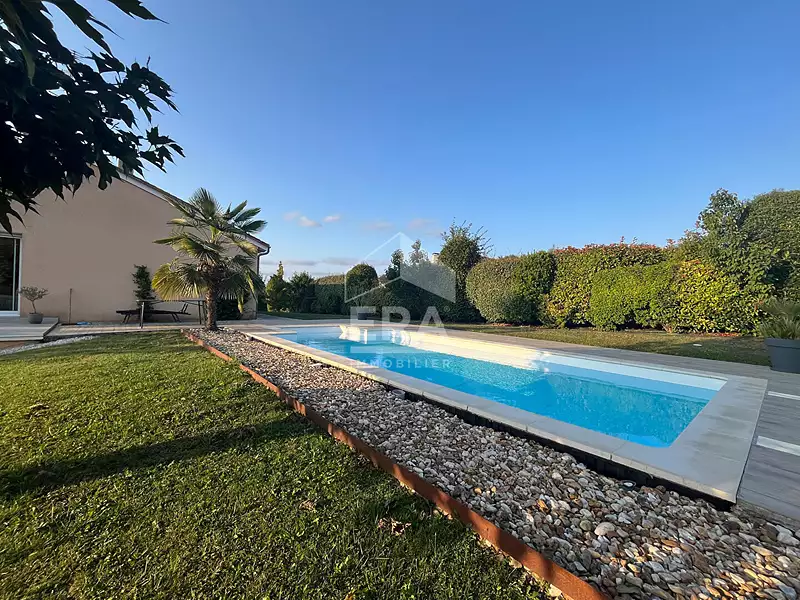 Maison, 168 m²