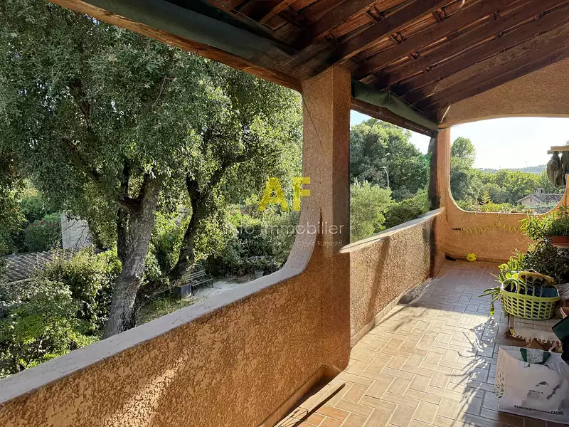 Maison, 210 m²