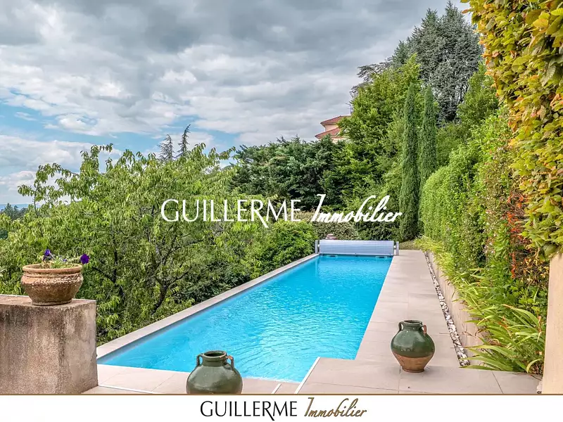 Maison, 217 m²