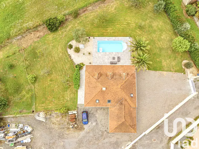 Maison, 205 m²