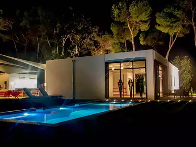 Maison, 953,7 m²