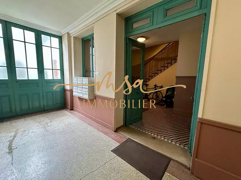 Immeuble, 525 m²