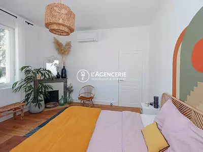 Maison, 196 m²