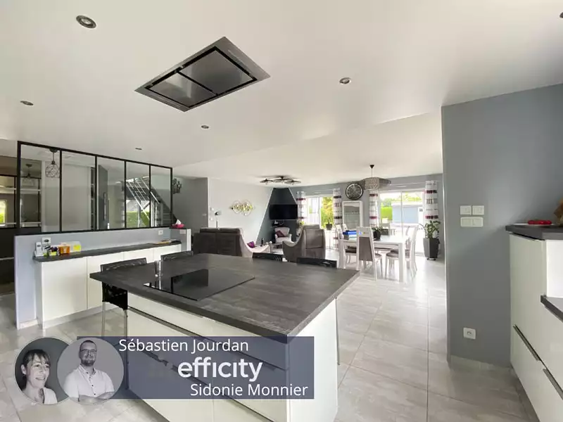 Maison, 180 m²