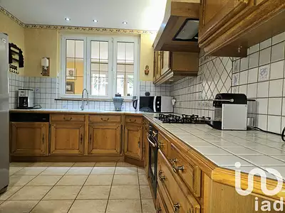 Maison, 240 m²