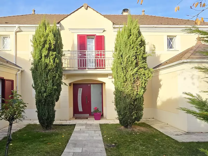 Maison, 228 m²