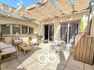 Immeuble, 300 m²