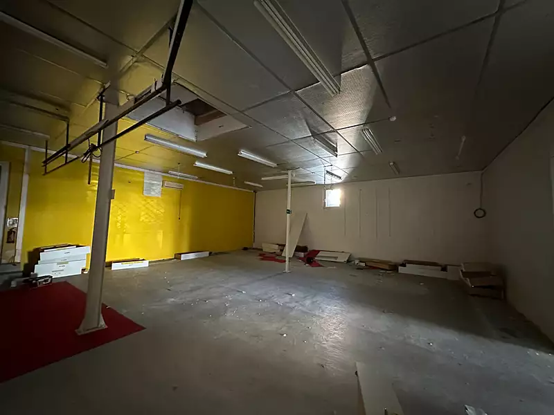 Divers, 330 m²