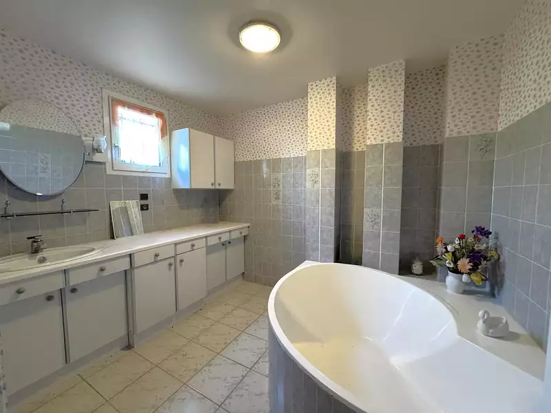 Maison, 147 m²