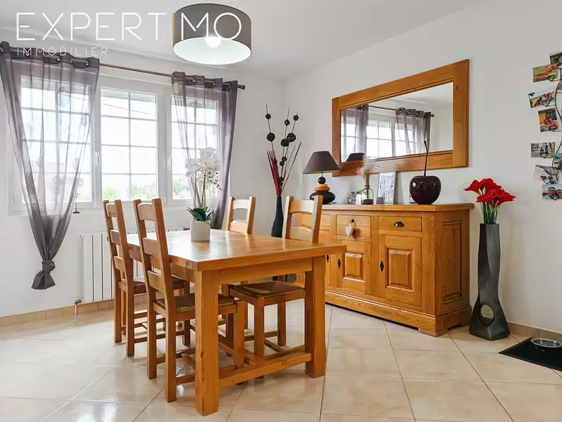 Maison, 101,6 m²