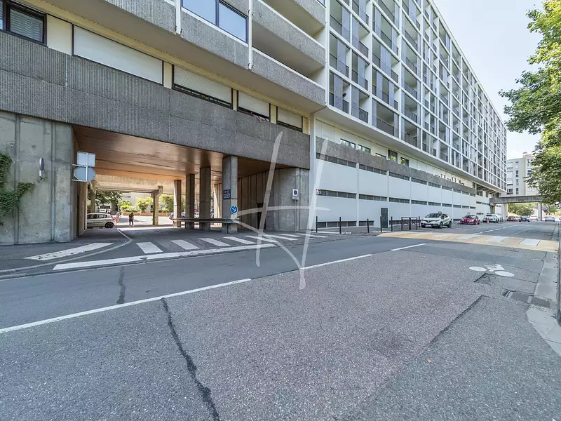 Parking, 13 m²
