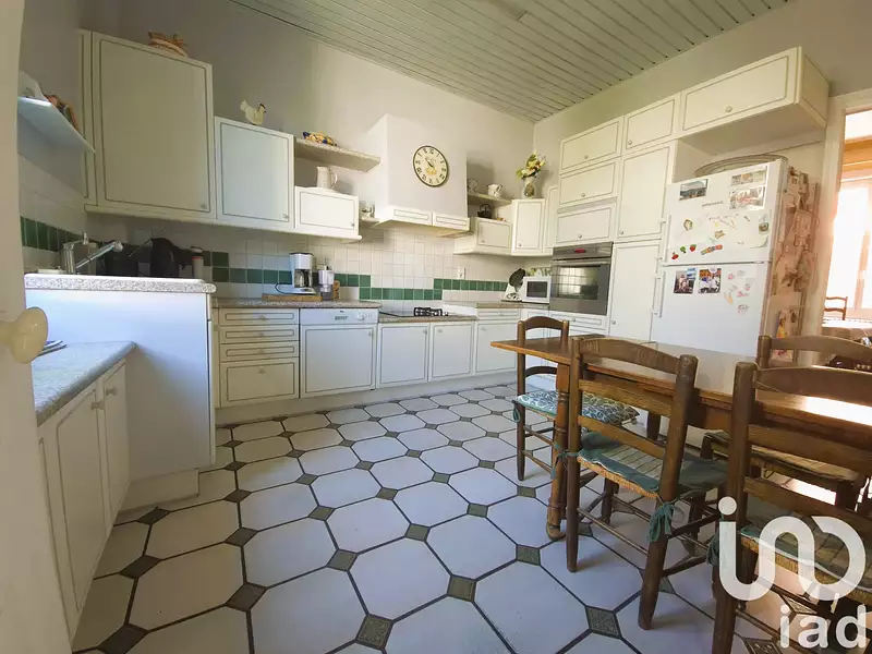 Maison, 238 m²