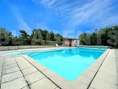 Maison, 225 m²