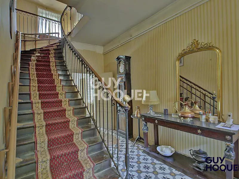 Maison, 303,84 m²