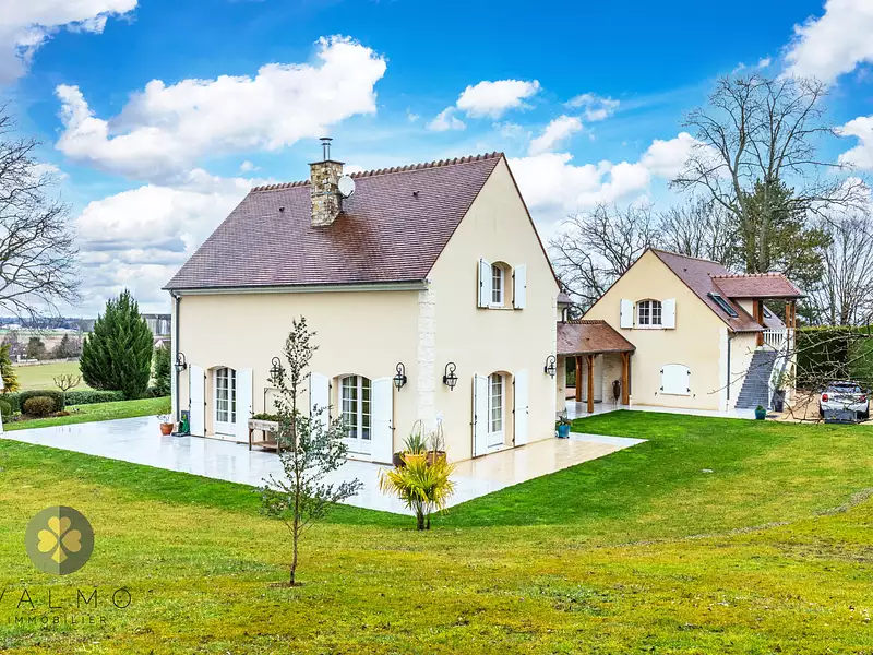 Maison, 266 m²