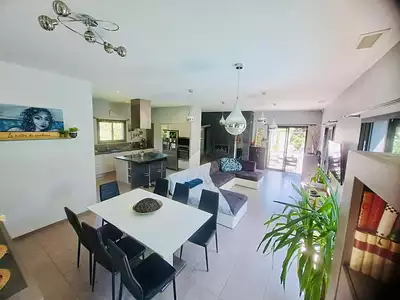 Maison, 138 m²