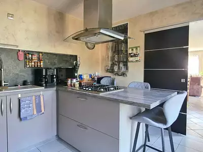 Maison, 99 m²
