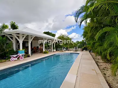 Maison, 146 m²