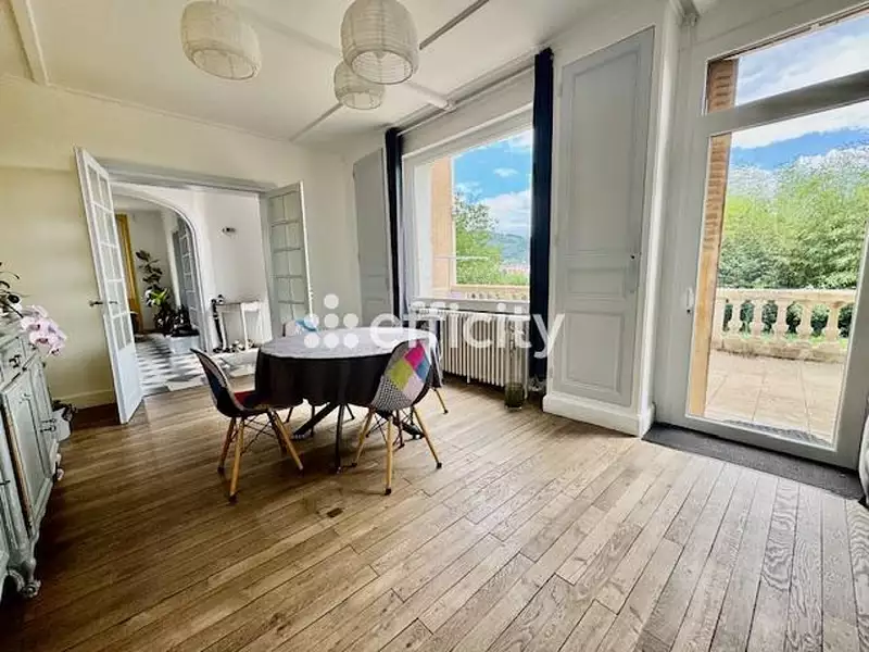 Maison, 270 m²