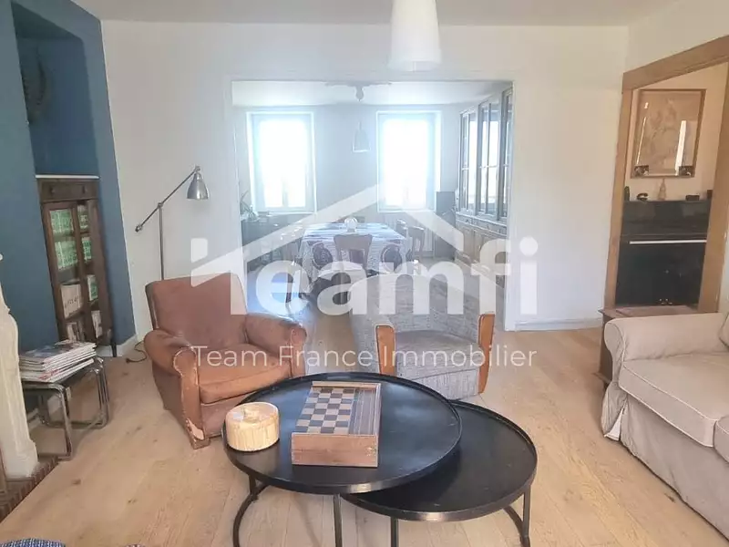 Maison, 245 m²