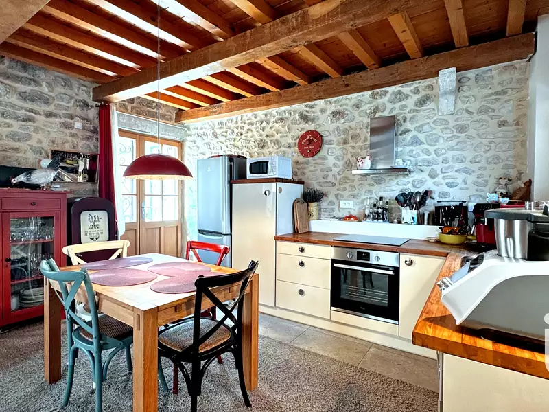 Maison, 77 m²