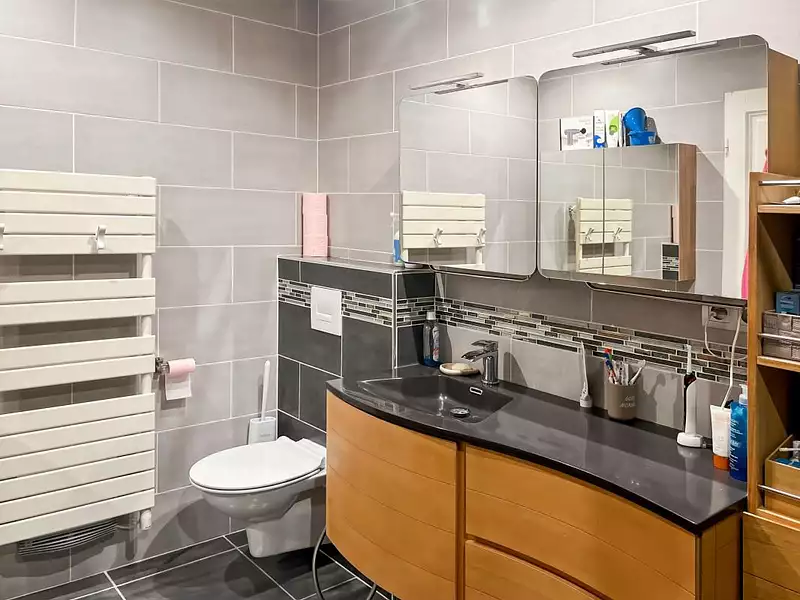 Maison, 235 m²