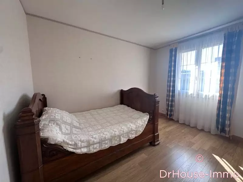 Maison, 182 m²