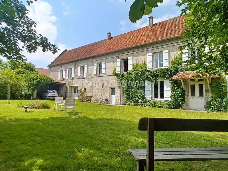 Maison, 246 m²
