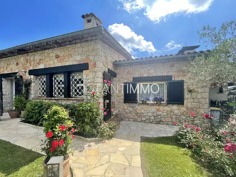Maison, 260 m²