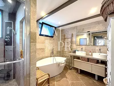 Maison, 210 m²