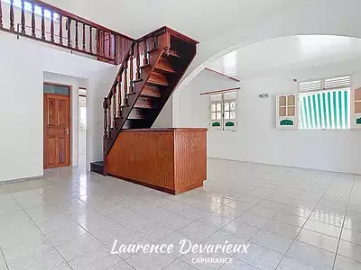 Maison, 204 m²