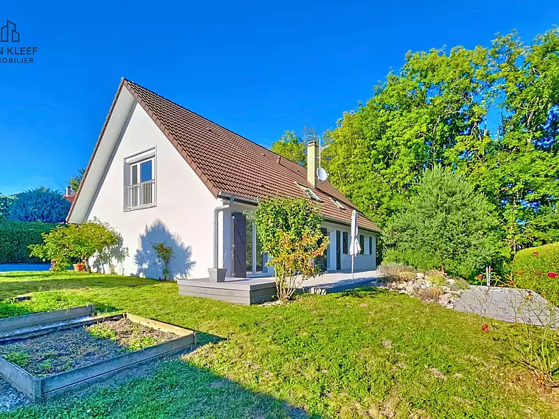 Maison, 176 m²