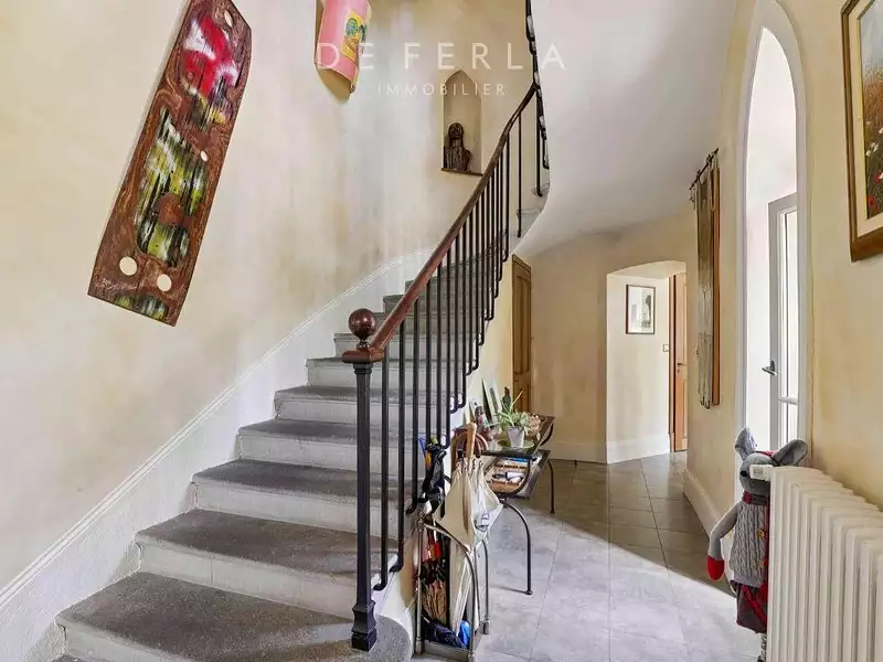 Maison, 800 m²