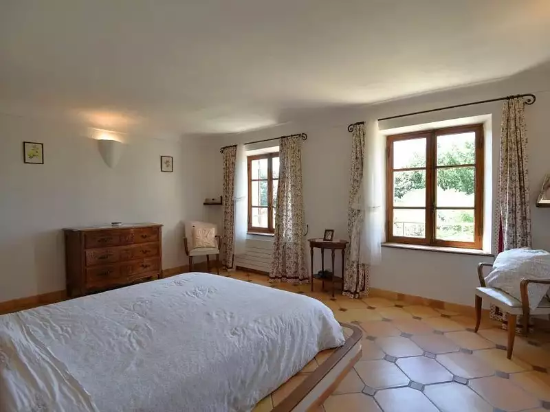 Maison, 180 m²