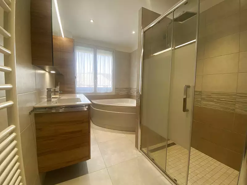 Maison, 160 m²