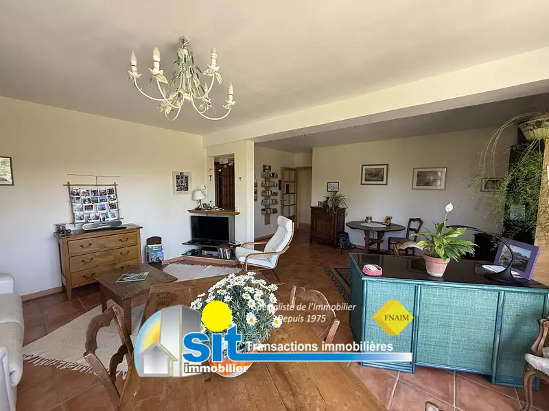 Maison, 200 m²