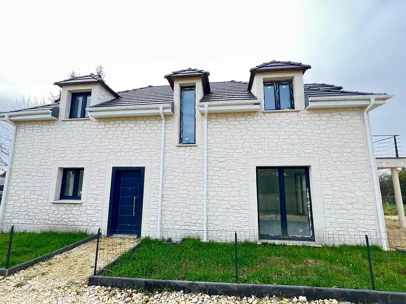 Maison, 144 m²