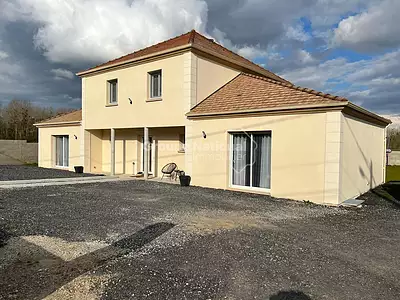 Maison, 210 m²
