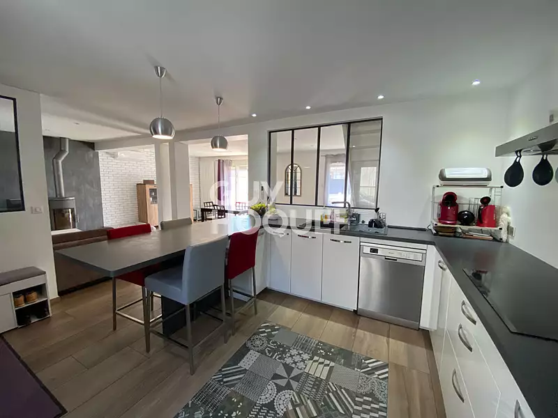 Maison, 180 m²