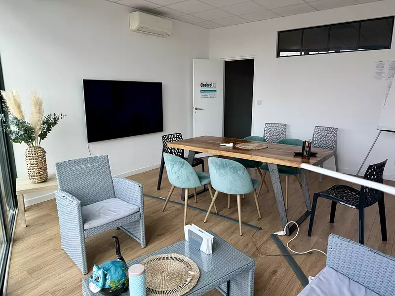 Divers, 25 m²