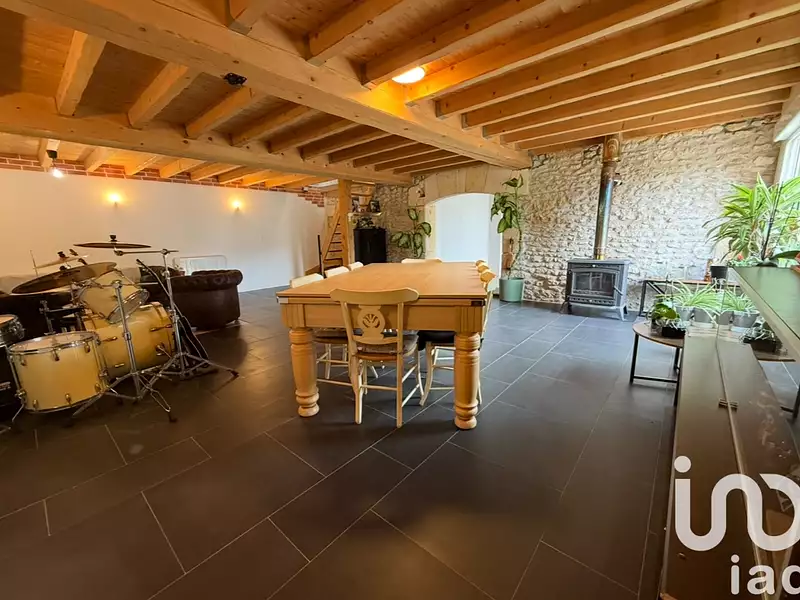 Maison, 303 m²