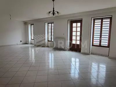 Maison, 176,87 m²