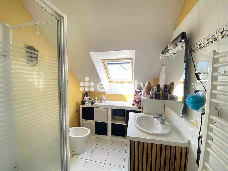 Maison, 160 m²
