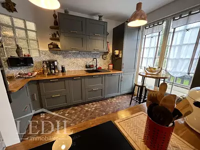 Maison, 205 m²